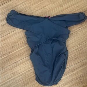 Edikted Off-Shoulder Top